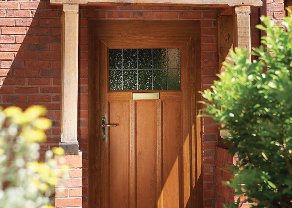 https://stedek.co.uk/wp-content/uploads/2018/04/Oak-effect-uPVC-entrance-door.jpg